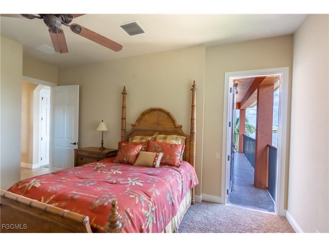 447 Avalon Drive Cape Coral FL 33904 2025024489 image30