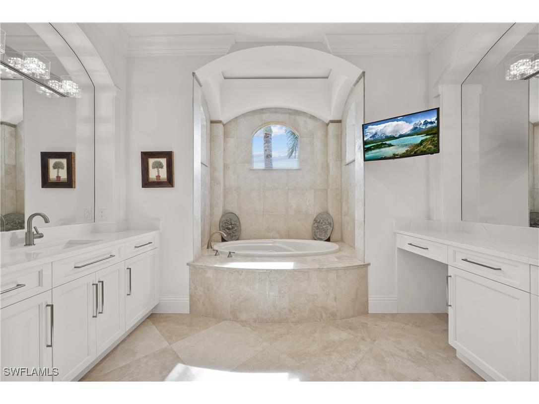 447 Egret Avenue Naples FL 34108 225076143 image19