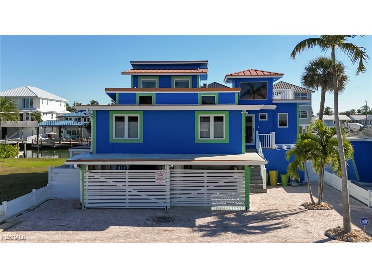 447 Palermo Circle Fort Myers Beach FL 33931 2025026406 image1