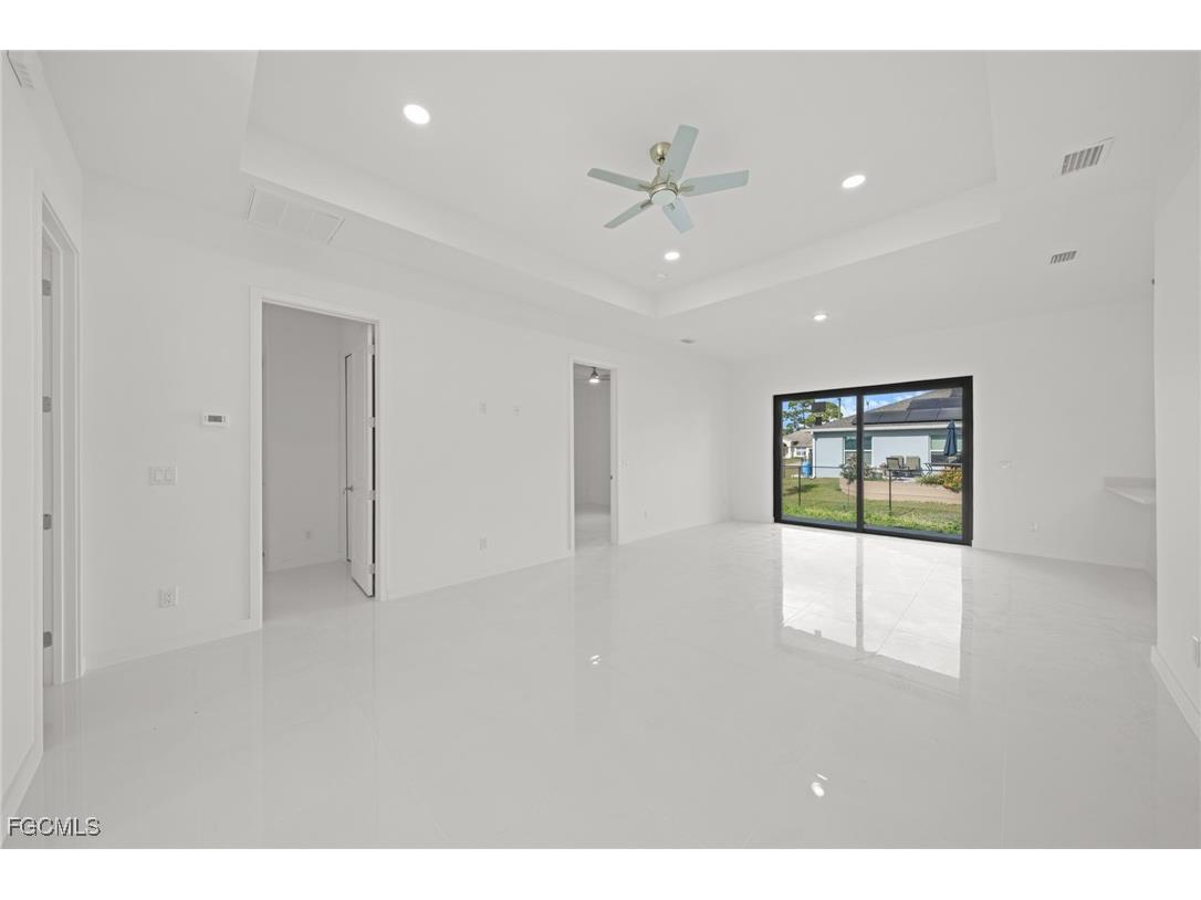 447 Redwing Street Lehigh Acres FL 33974 2025025070 image2
