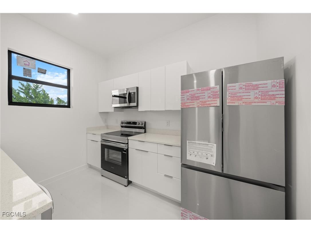 447 Redwing Street Lehigh Acres FL 33974 2025025070 image6