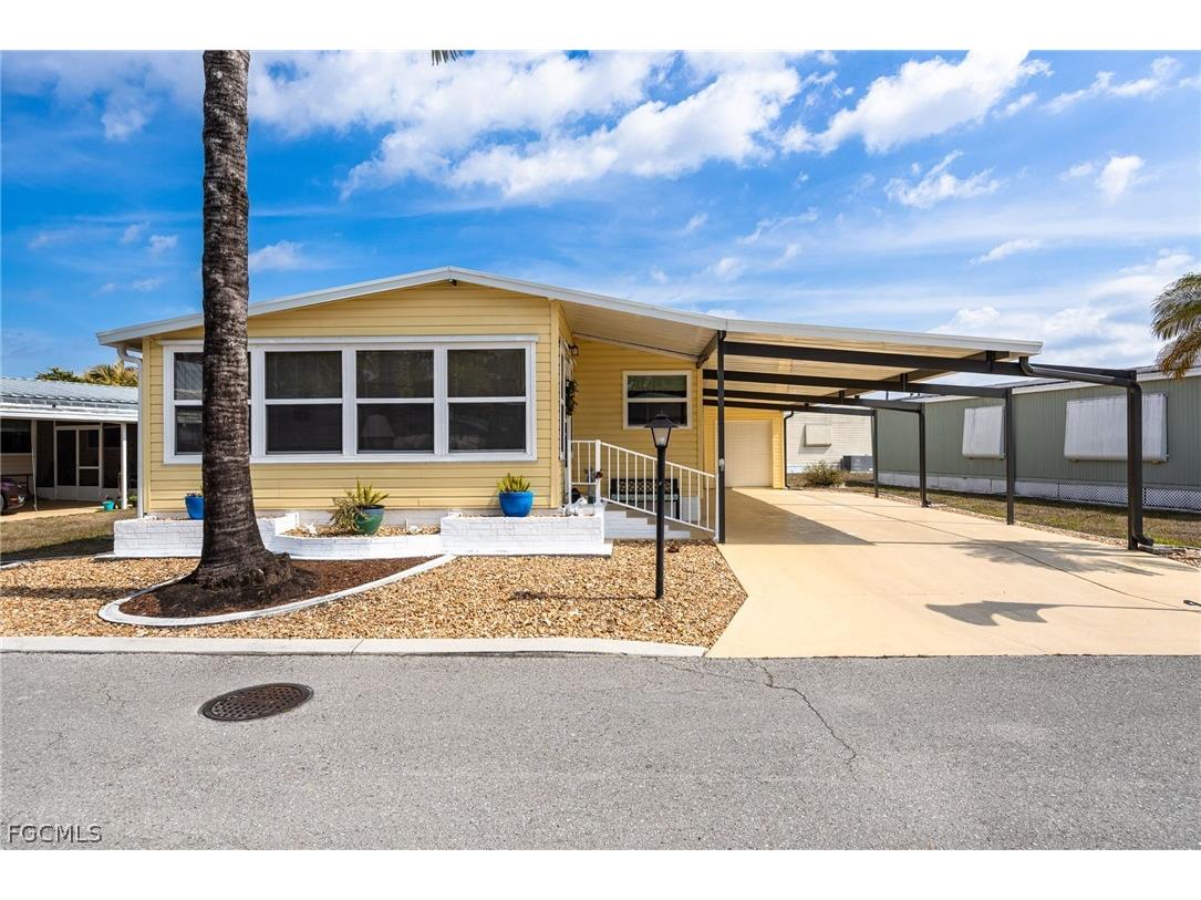 447 Snead Drive North Fort Myers FL 33903 2026009319 image1