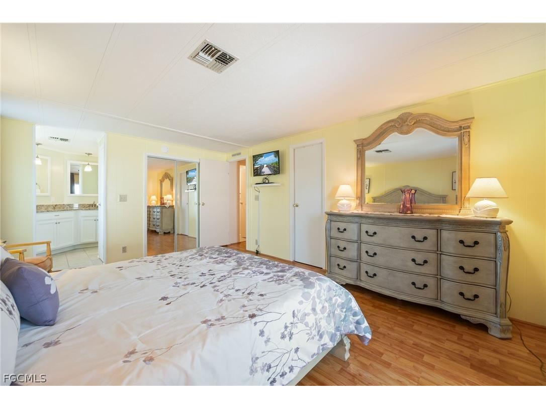 447 Snead Drive North Fort Myers FL 33903 2026009319 image19
