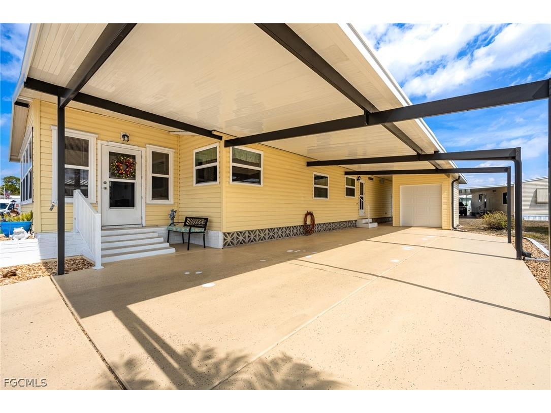 447 Snead Drive North Fort Myers FL 33903 2026009319 image3