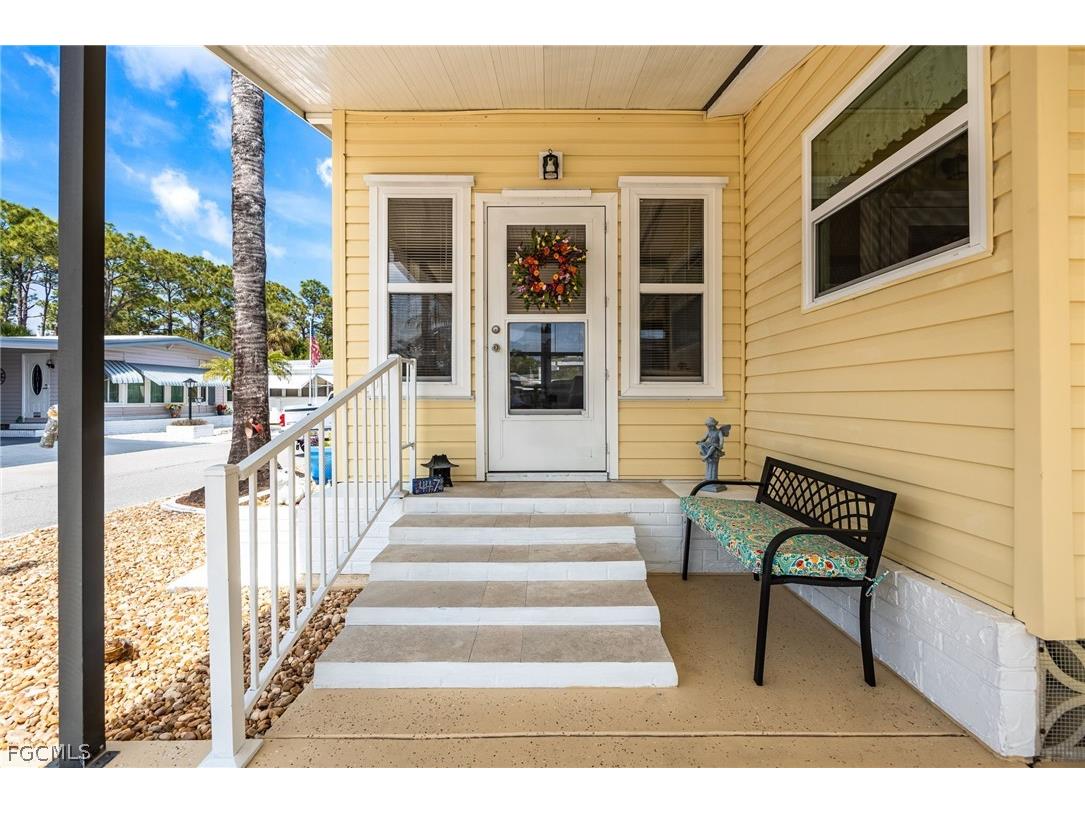 447 Snead Drive North Fort Myers FL 33903 2026009319 image4