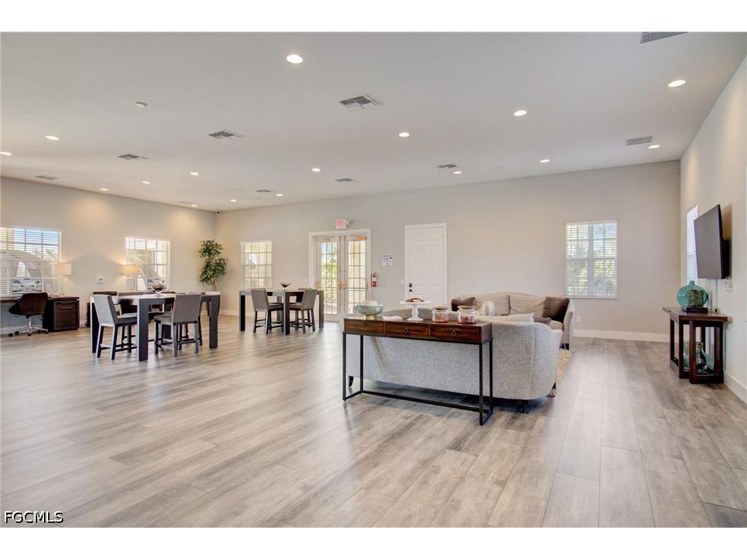 4471 Dalmahoy Court #101 Fort Myers FL 33916 2026029397 image2