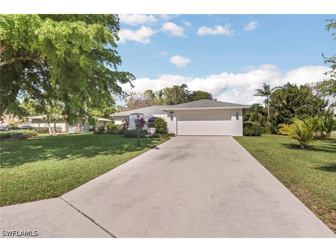 4472 Beechwood Lake Drive Naples FL 34112 226017309 image2