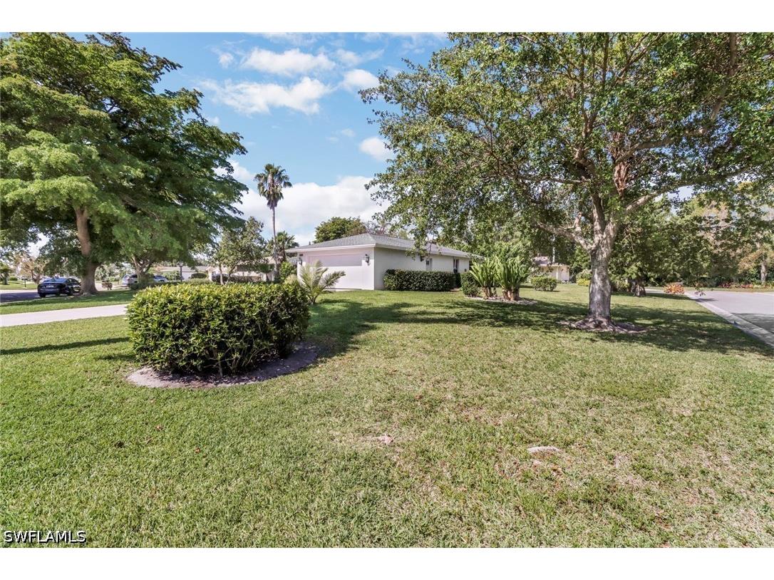 4472 Beechwood Lake Drive Naples FL 34112 226017309 image25