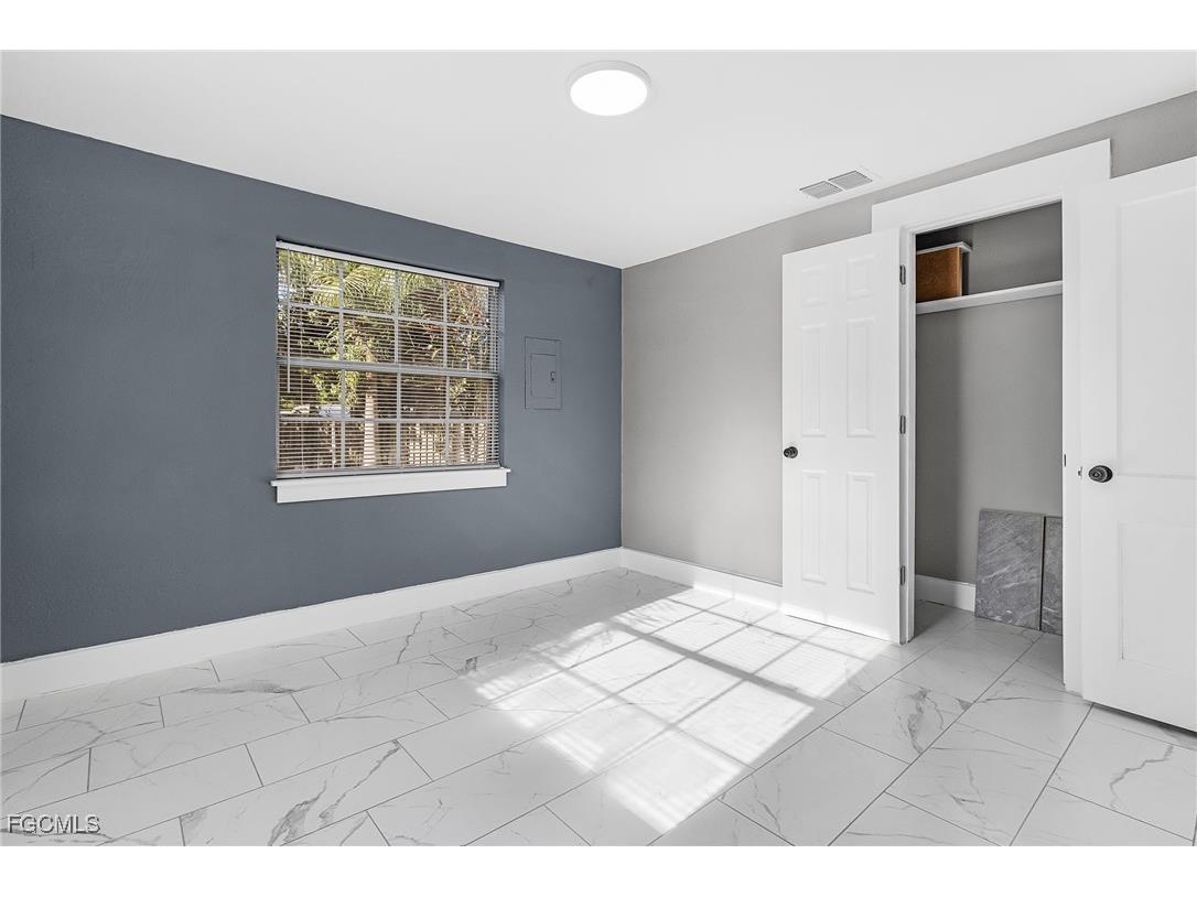 4472 E Riverside Drive Fort Myers FL 33905 2025008508 image15