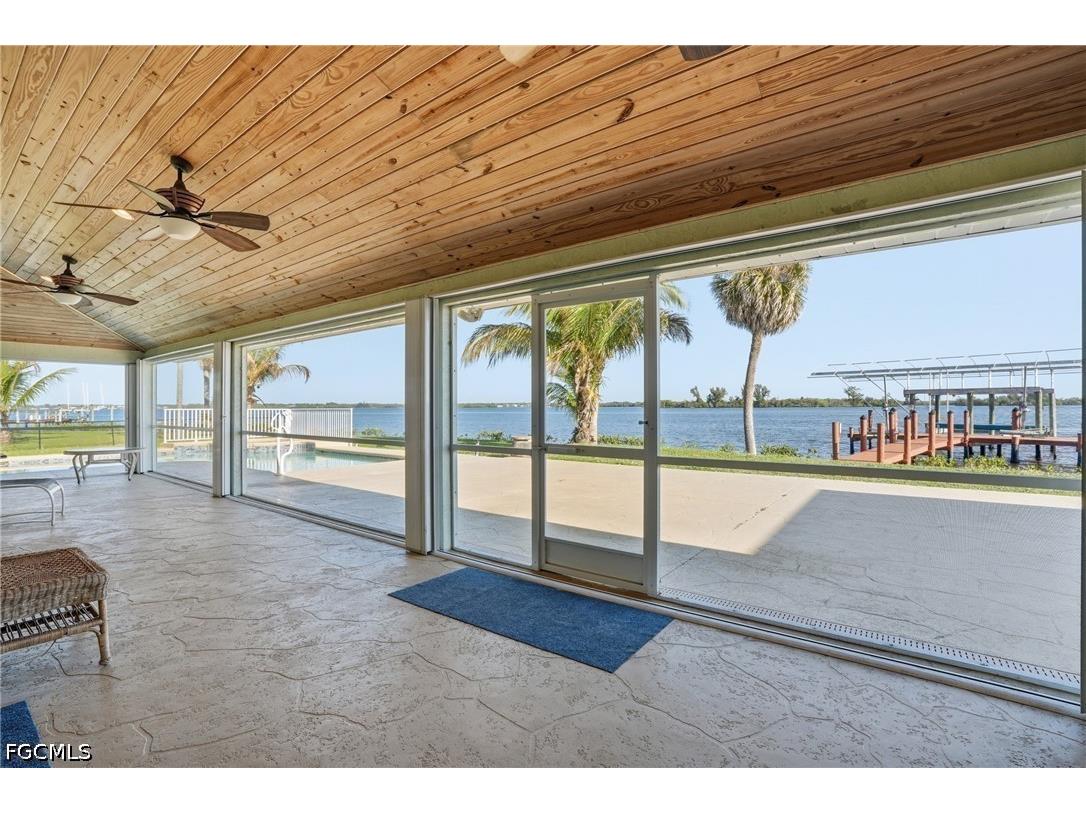 4473 E Riverside Drive Fort Myers FL 33905 2026014703 image21