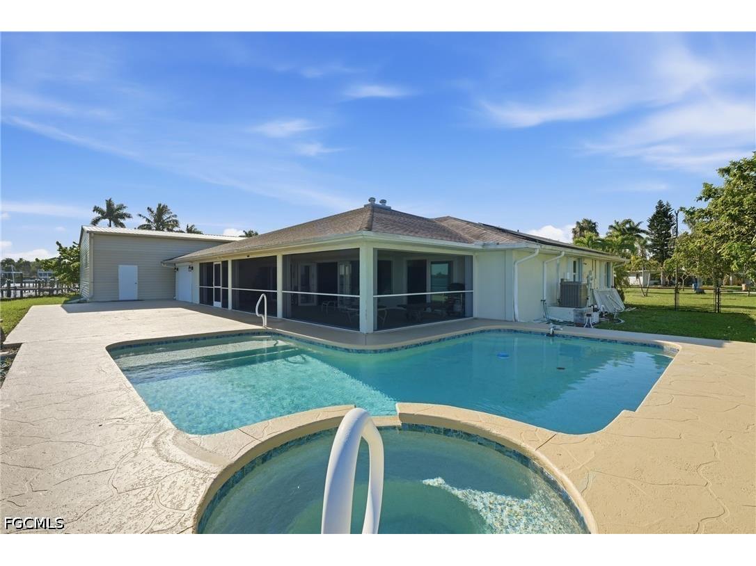 4473 E Riverside Drive Fort Myers FL 33905 2026014703 image24