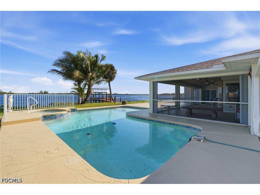 4473 E Riverside Drive Fort Myers FL 33905 2026014703 image25