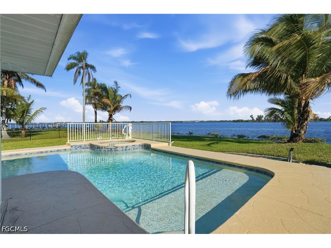 4473 E Riverside Drive Fort Myers FL 33905 2026014703 image26