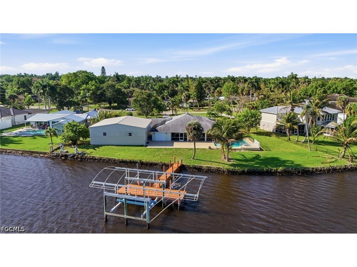 4473 E Riverside Drive Fort Myers FL 33905 2026014703 image29