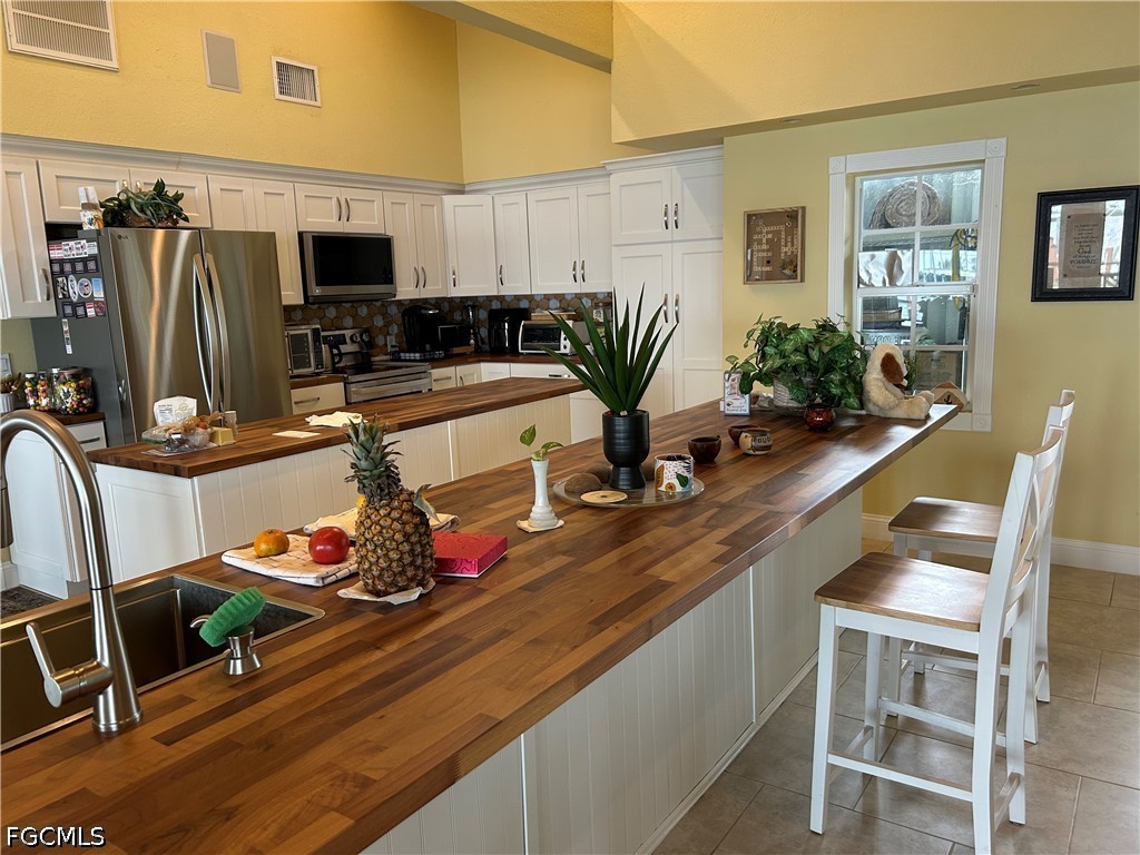 4473 E Riverside Drive Fort Myers FL 33905 2026014703 image8