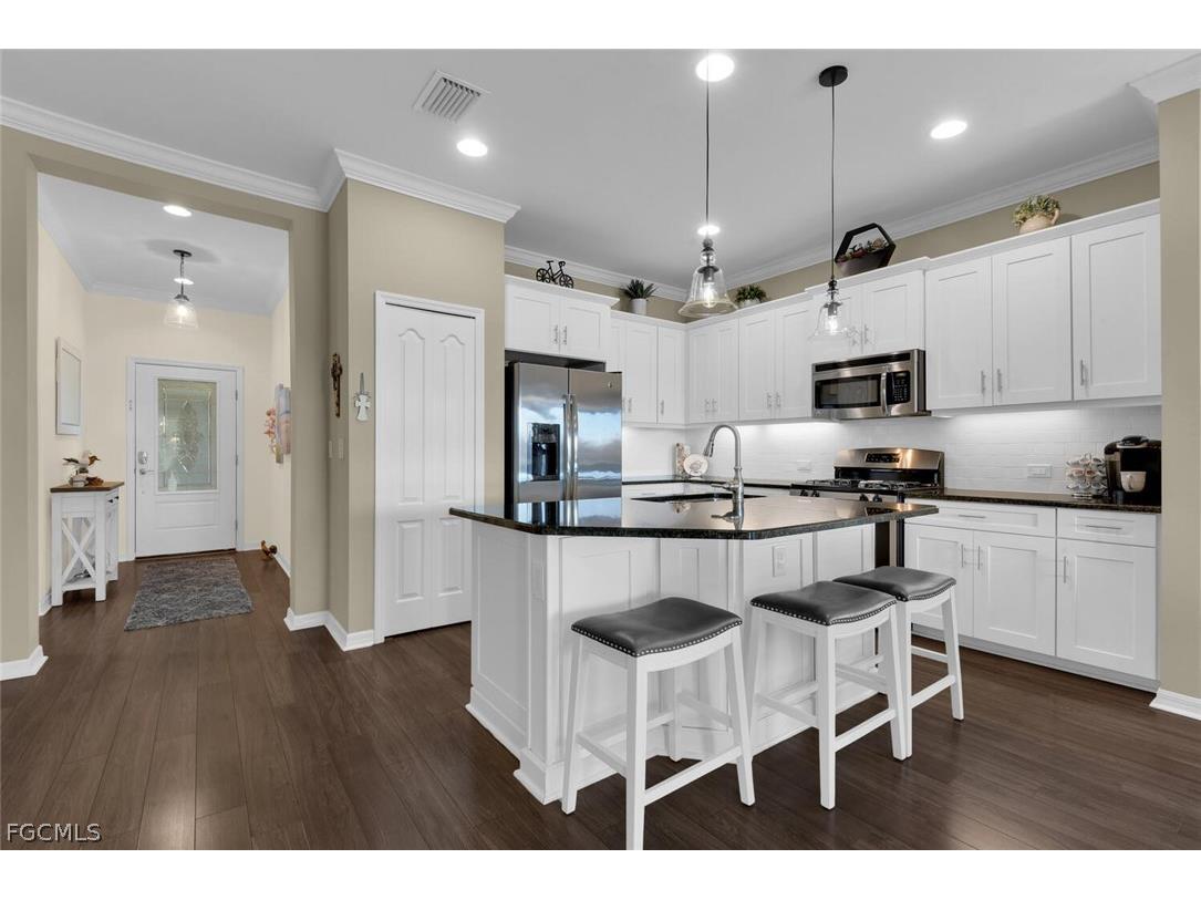 4474 Waterscape Lane Fort Myers FL 33966 2026008481 image4