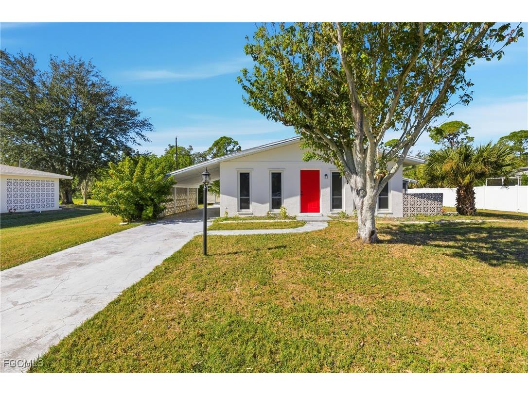 4477 Shady Ln Port Charlotte FL 33980 2025020359 image2