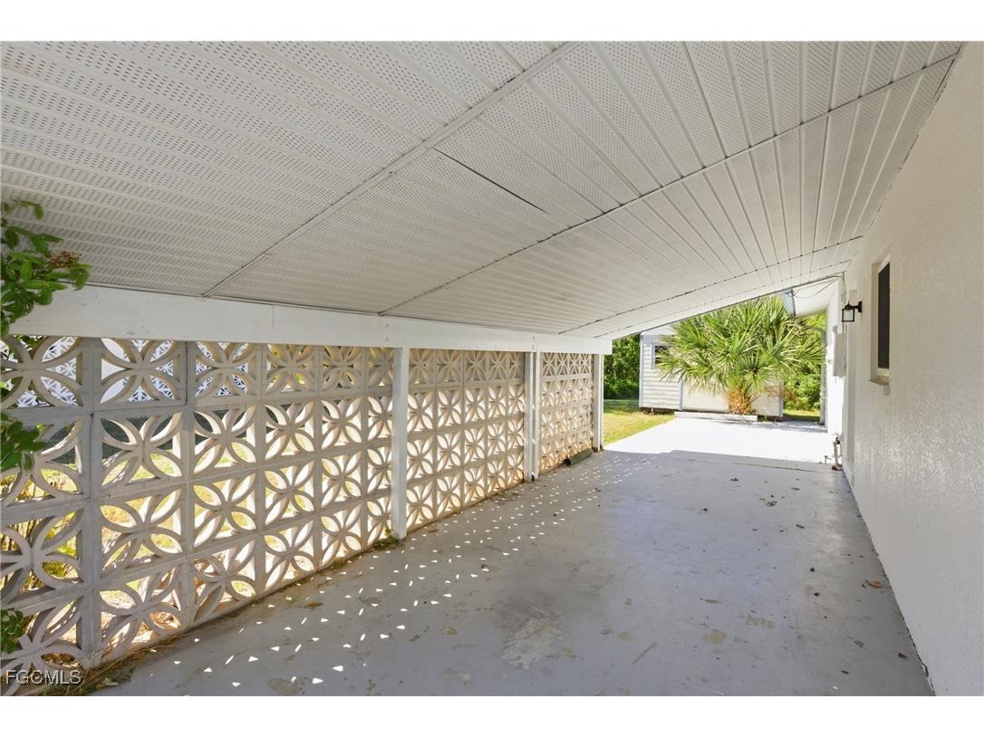 4477 Shady Ln Port Charlotte FL 33980 2025020359 image24