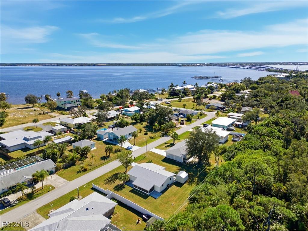 4477 Shady Ln Port Charlotte FL 33980 2025020359 image29