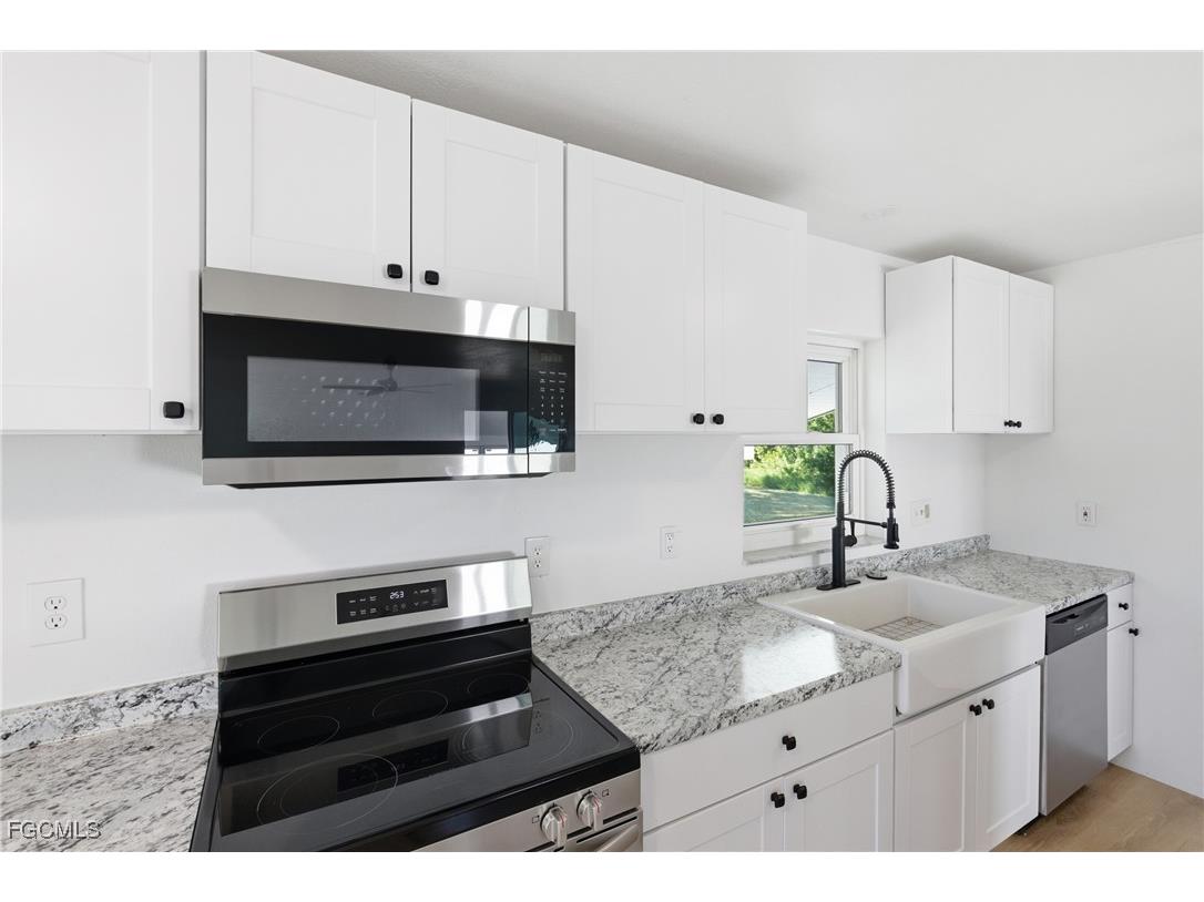 4477 Shady Ln Port Charlotte FL 33980 2025020359 image6