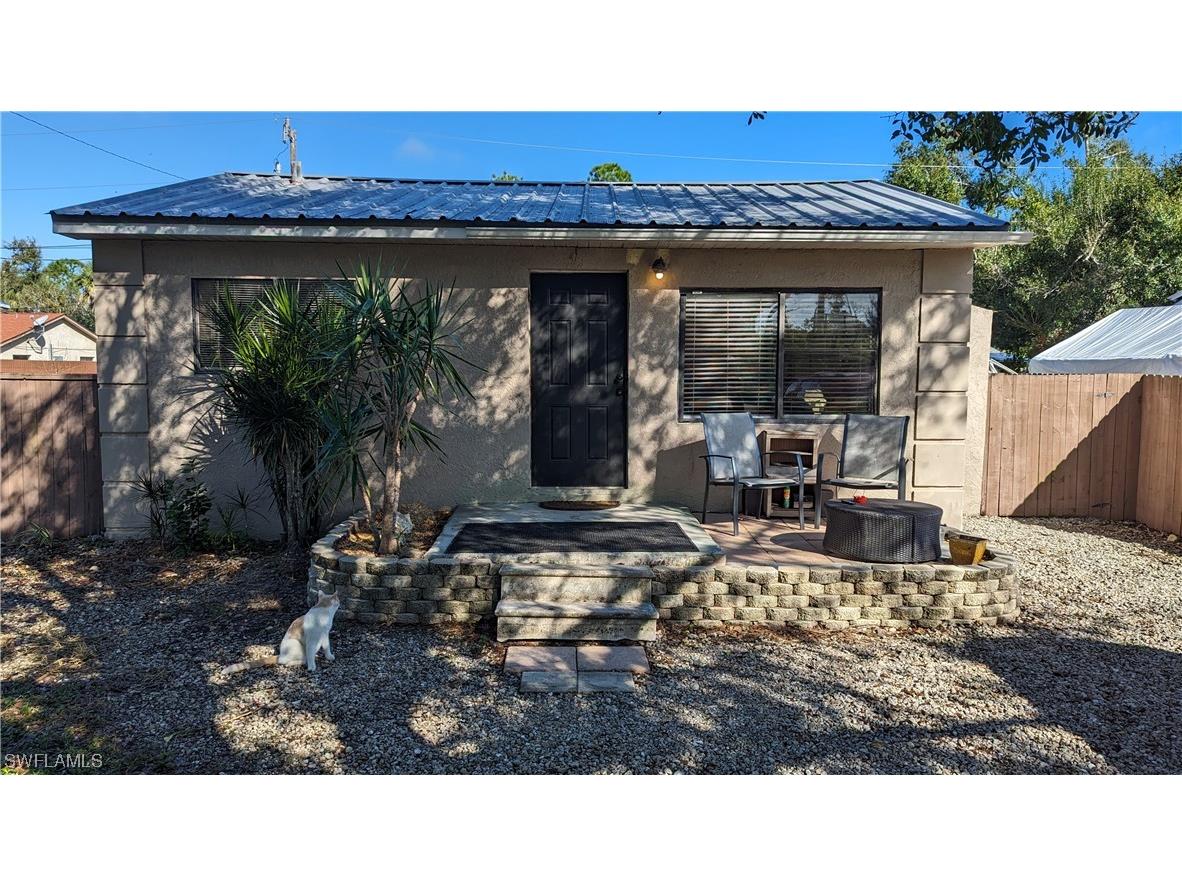 448 Santa Cruz Street North Fort Myers FL 33903 223085864 image1