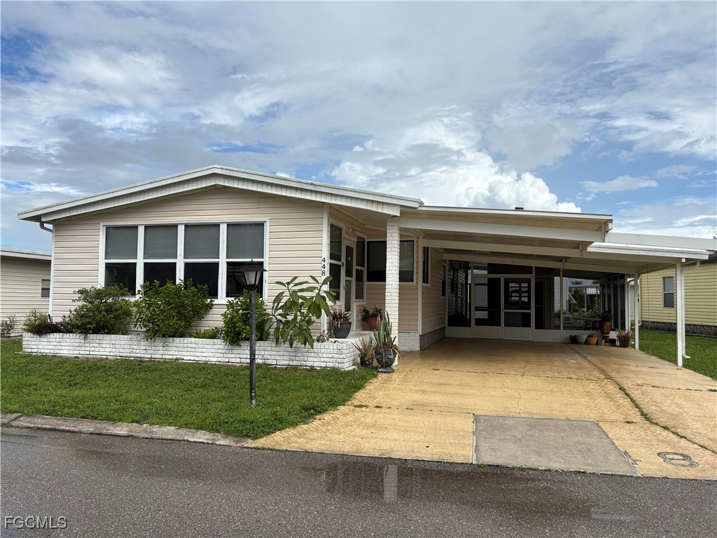 448 Snead Drive North Fort Myers FL 33903 2025010950 image1