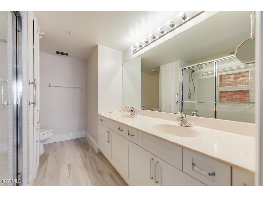 4481 Bay Beach Lane #214 Fort Myers Beach FL 33931 2025012371 image13