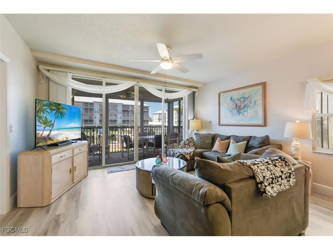 4481 Bay Beach Lane #214 Fort Myers Beach FL 33931 2025012371 image2