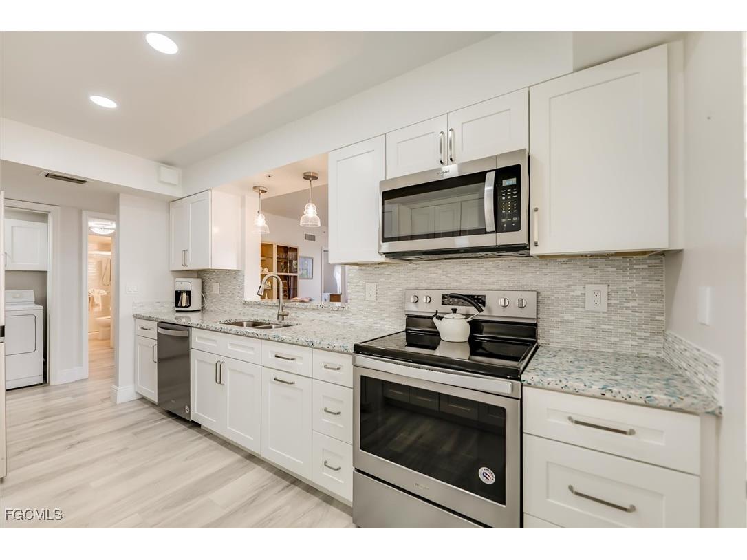 4481 Bay Beach Lane #214 Fort Myers Beach FL 33931 2025012371 image4