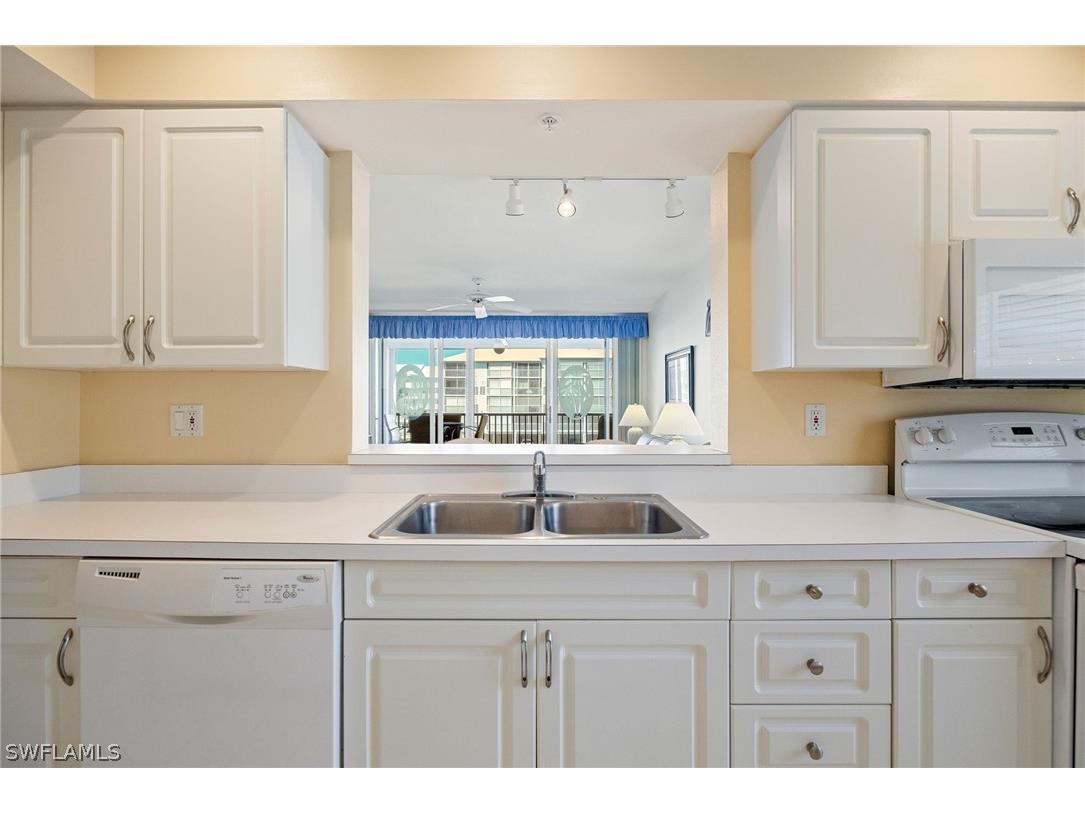 4481 Bay Beach Lane #224 Fort Myers Beach FL 33931 226010297 image20
