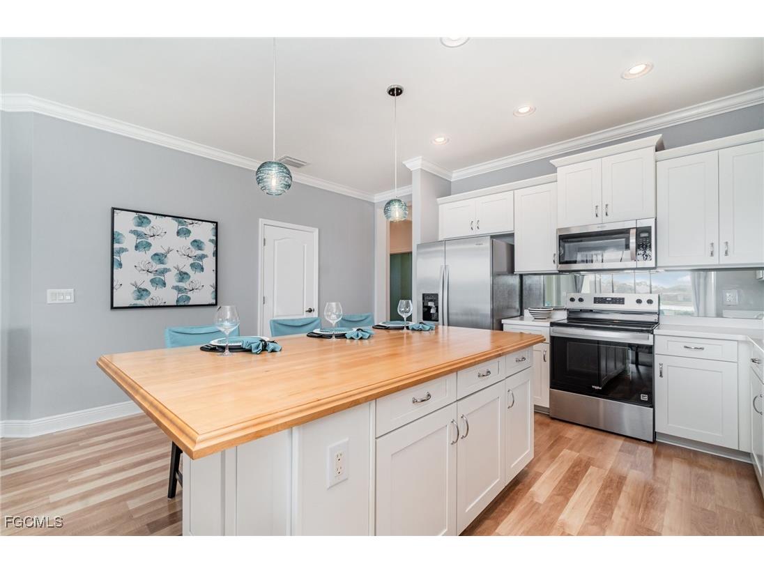 4482 Waterscape Lane Fort Myers FL 33966 2025019838 image12