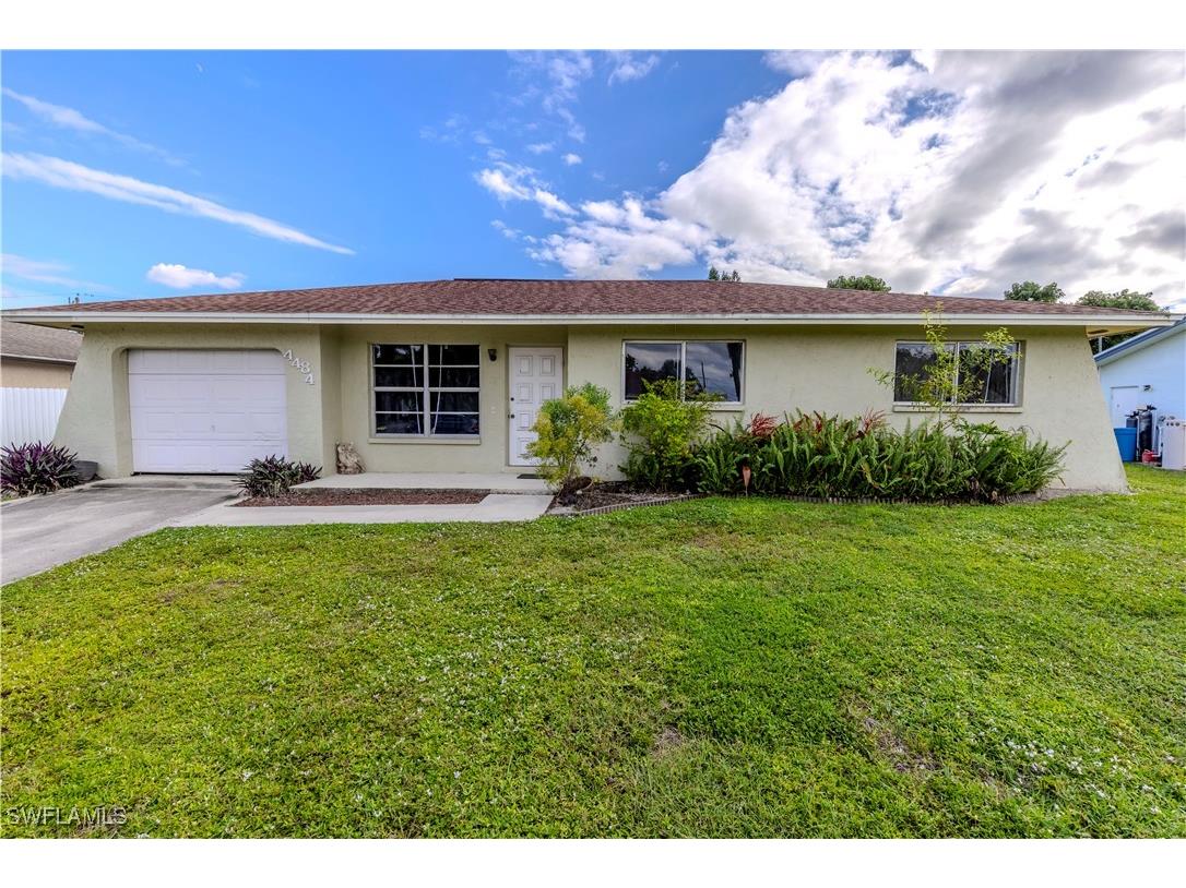 4484 30th Place SW Naples FL 34116 225077693 image1