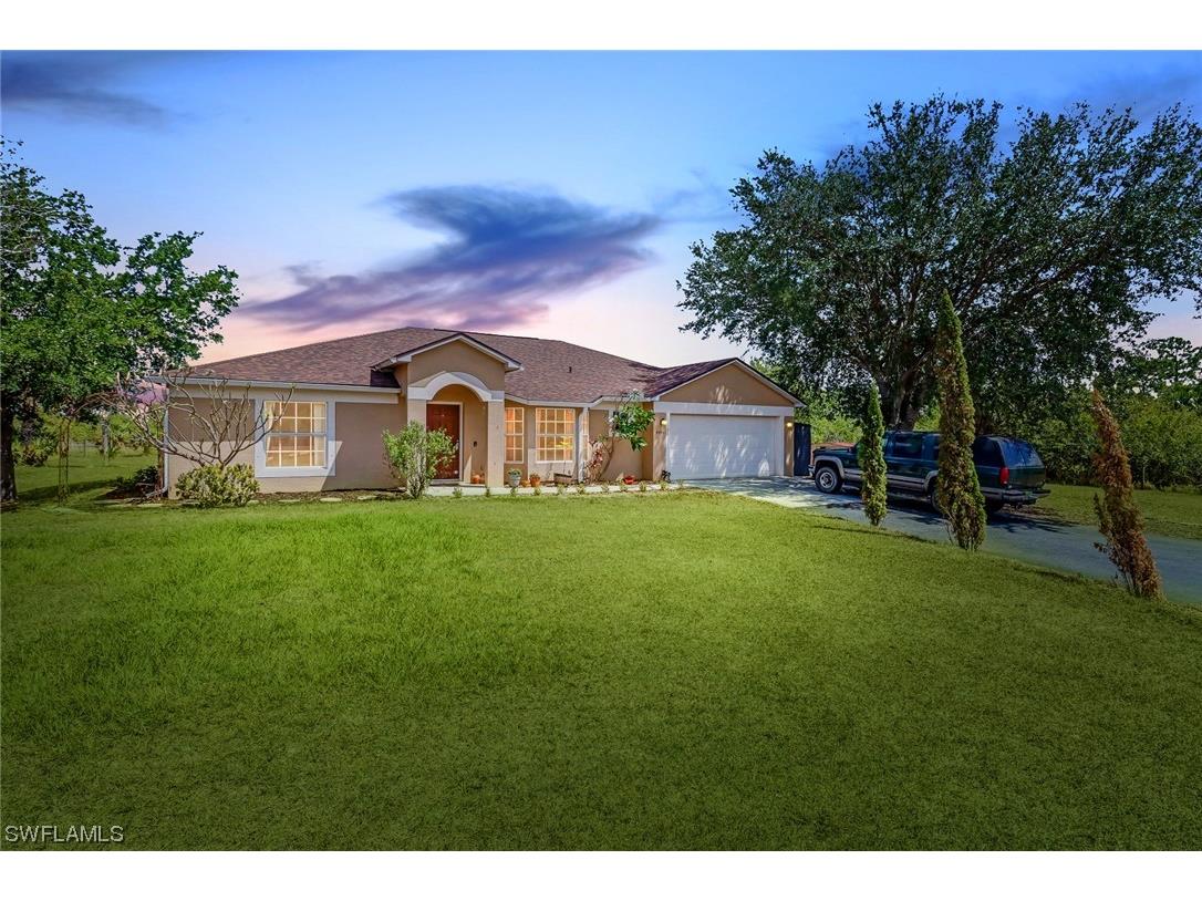 4485 20th Avenue NE Naples FL 34120 223026554 image1