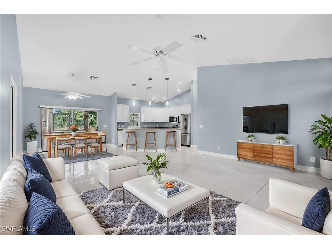 4485 43rd Avenue NE Naples FL 34120 224100991 image1