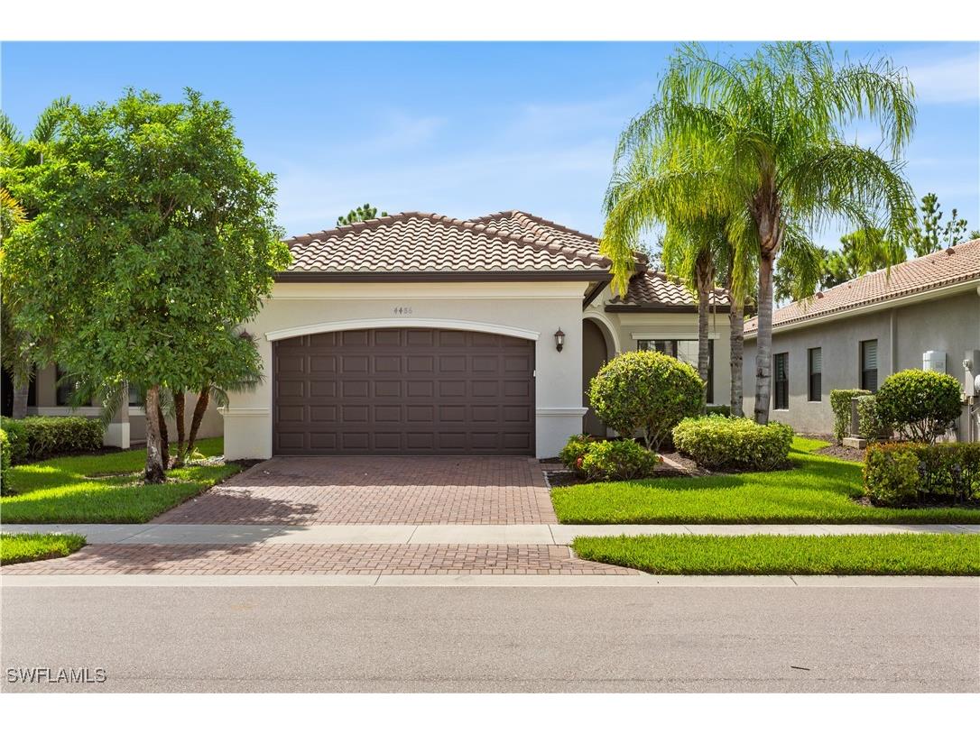 4486 Crimson Avenue Naples FL 34119 226005163 image1