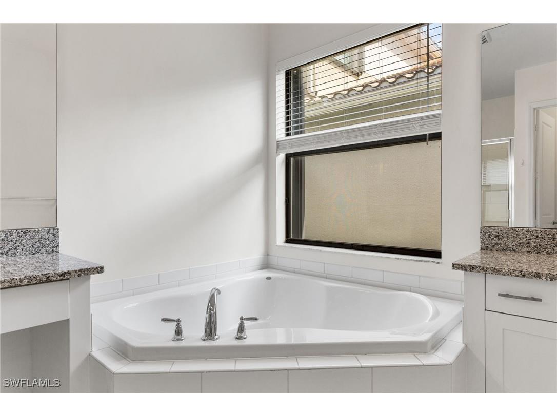 4486 Crimson Avenue Naples FL 34119 226005163 image14