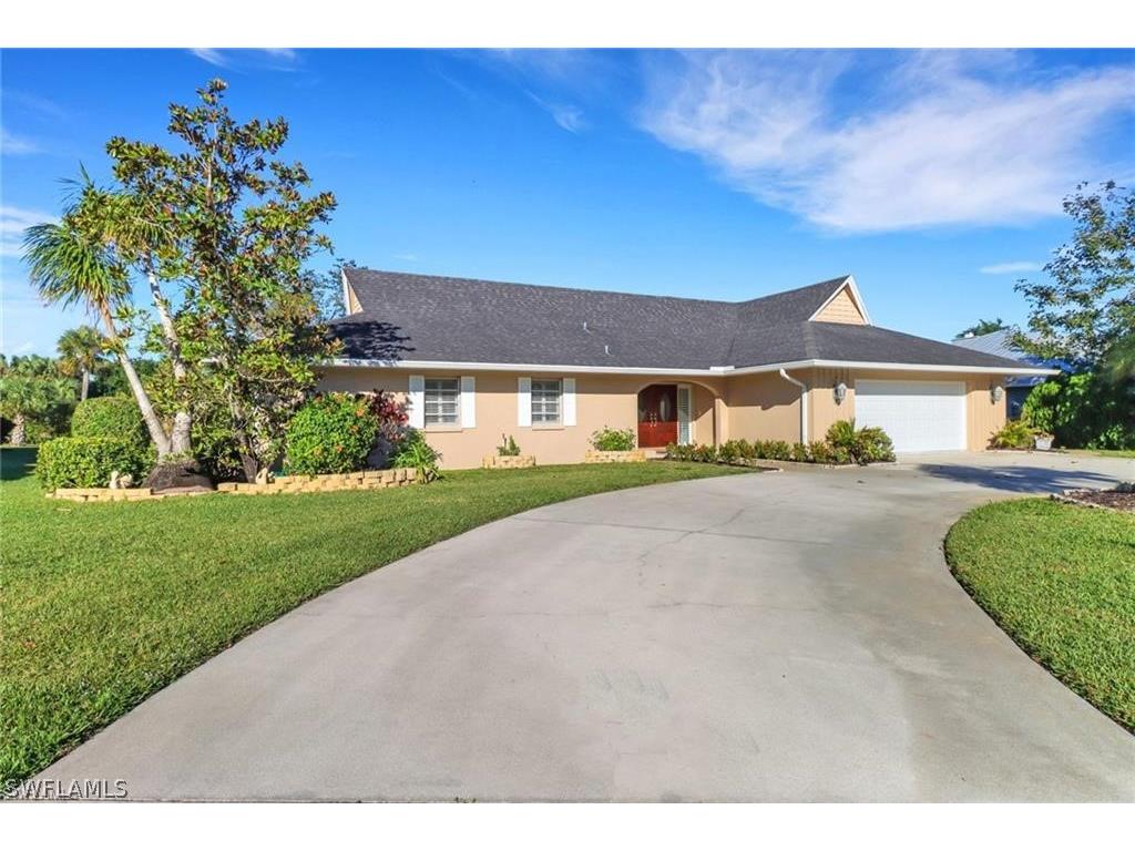 449 Cypress Way E Naples FL 34110 224046754 image1