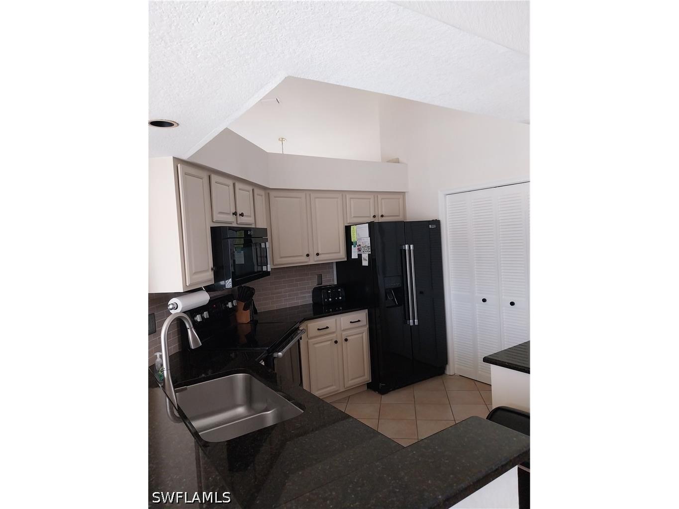 449 Dundee Court Naples FL 34104 226024024 image10