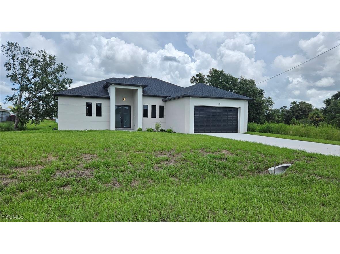 449 Redwing Street Lehigh Acres FL 33974 2025020196 image1