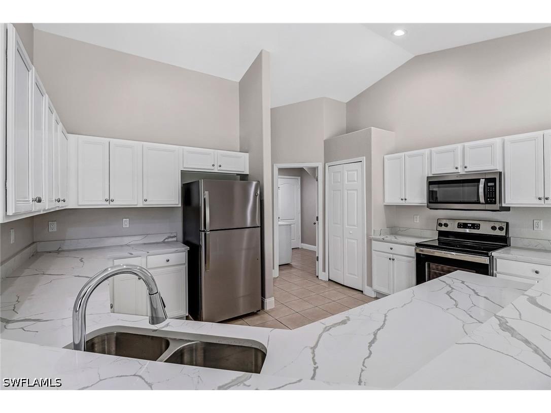 4490 10th Street NE Naples FL 34120 226022159 image4