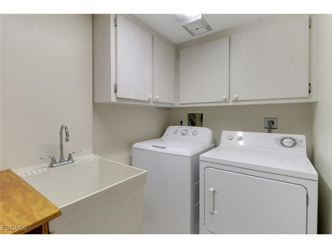 4491 Windjammer Lane #1A Fort Myers FL 33919 2025007693 image21