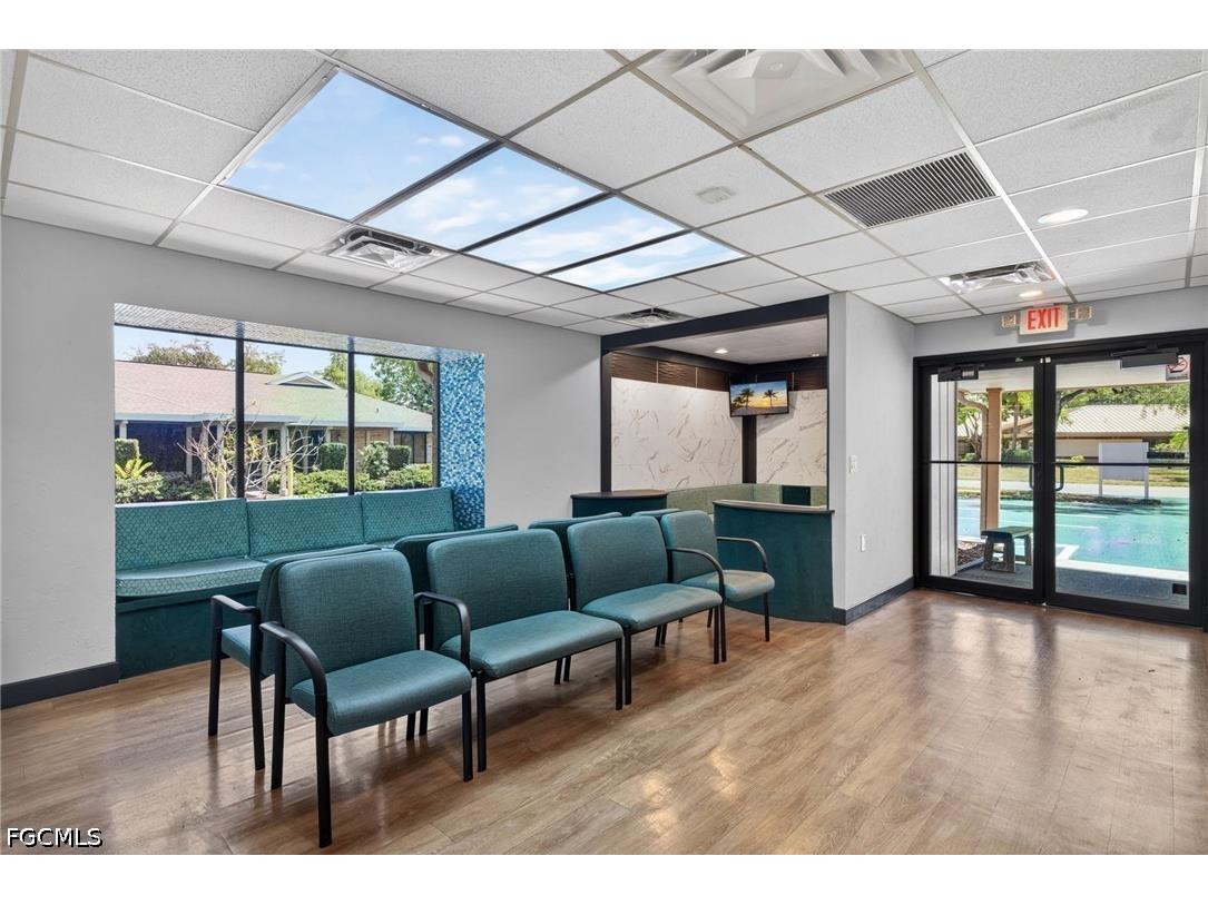 45 Barkley Circle Fort Myers FL 33907 2026026175 image10