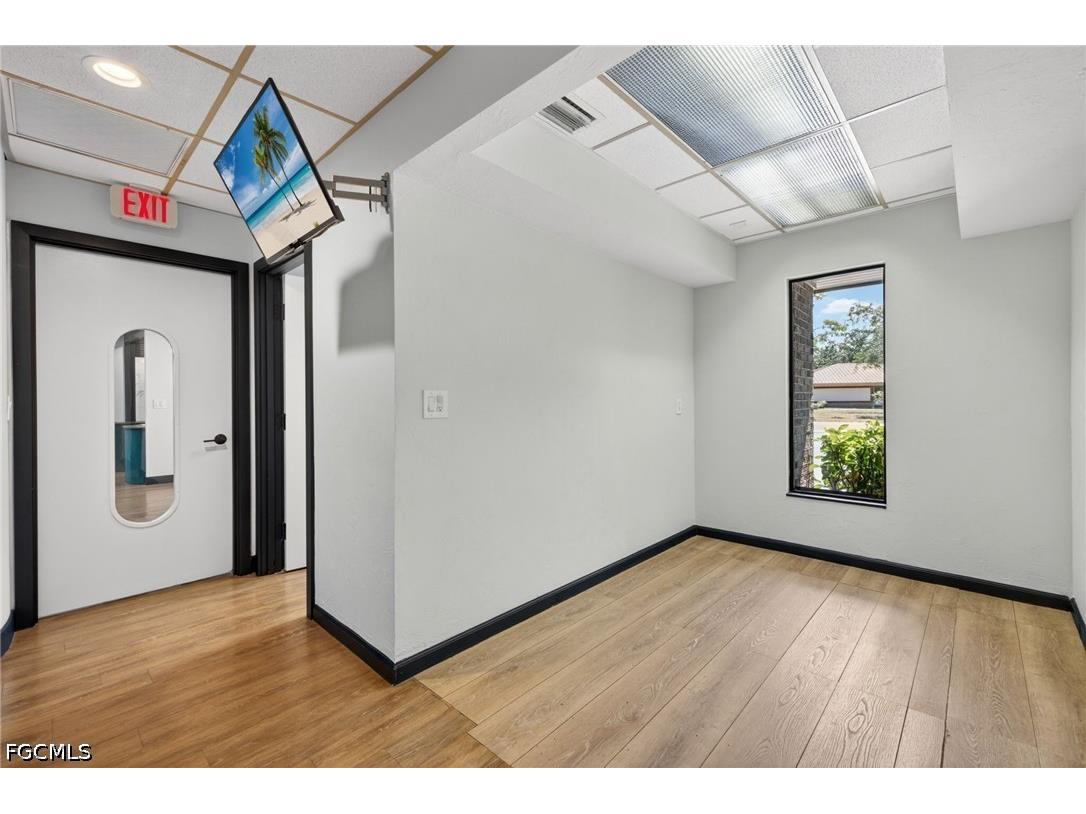 45 Barkley Circle Fort Myers FL 33907 2026026175 image17