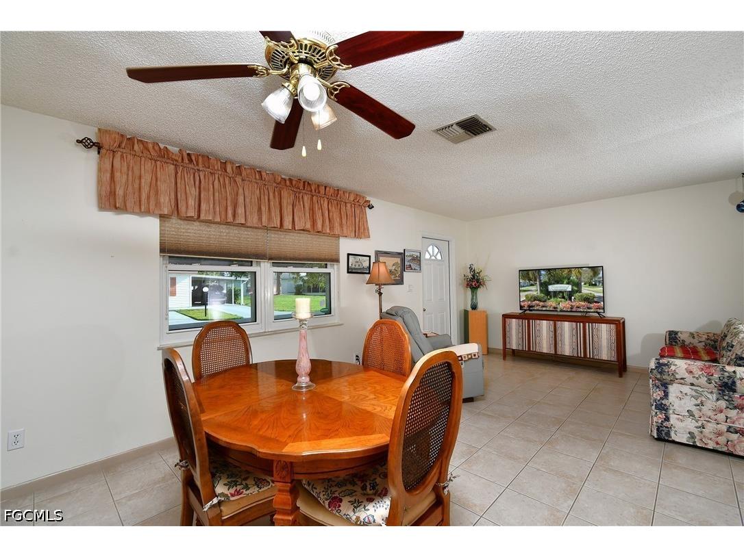 45 Desert Candle Circle Lehigh Acres FL 33936 2026018391 image6