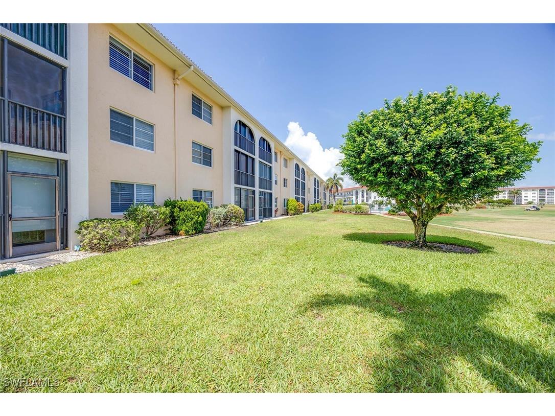 45 High Point Circle S #303 Naples FL 34103 225053390 image20