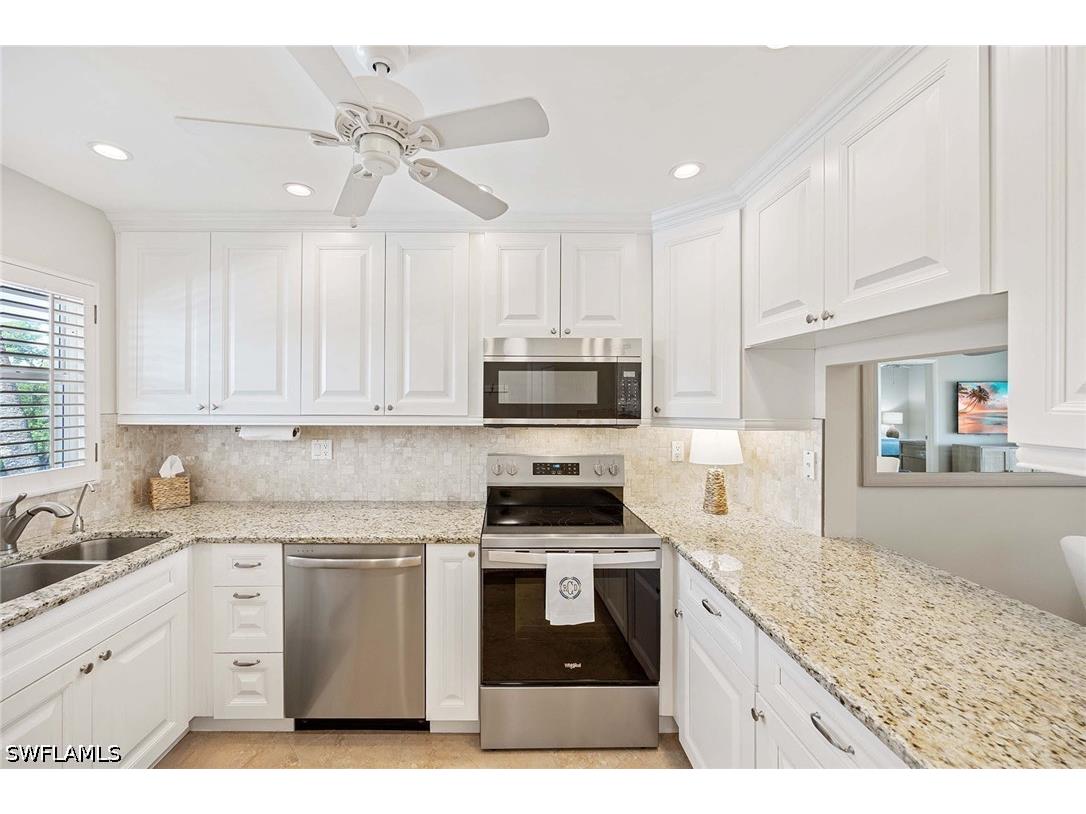 45 High Point Circle S #303 Naples FL 34103 226022533 image8