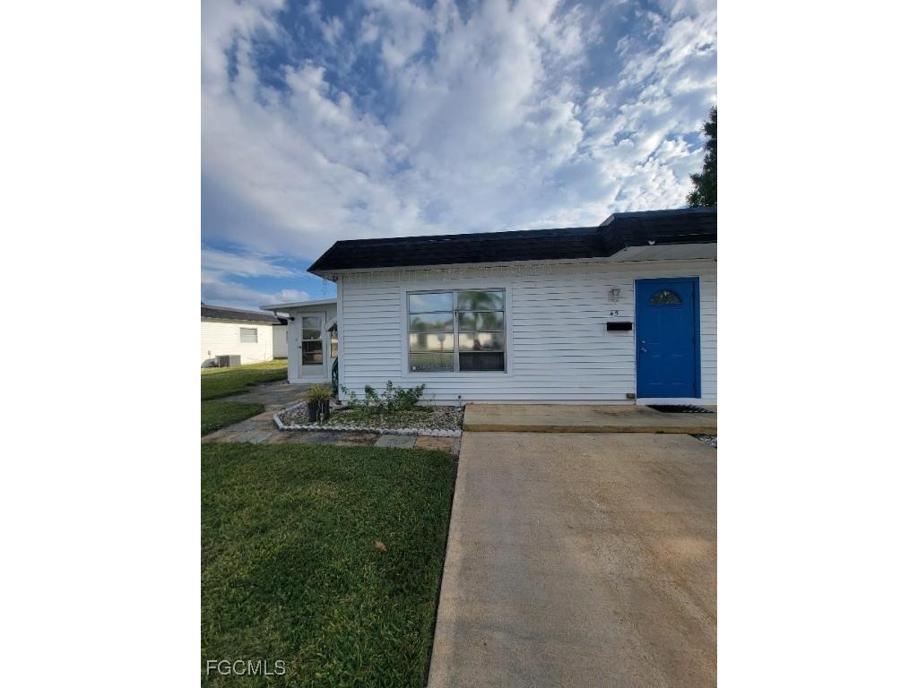 45 Tangelo Court Lehigh Acres FL 33936 2025024977 image1