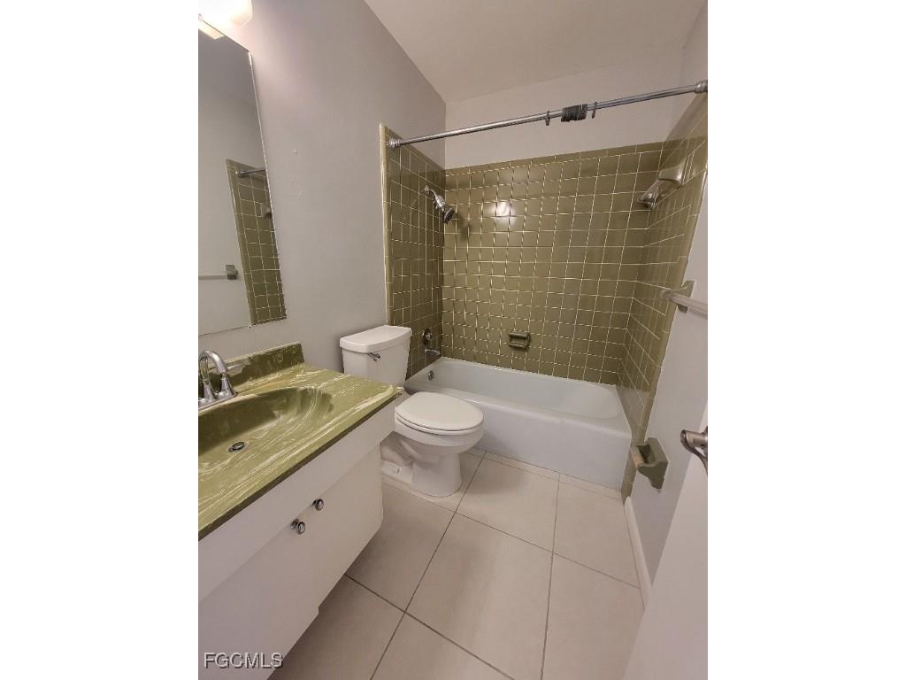 45 Tangelo Court Lehigh Acres FL 33936 2025024977 image10