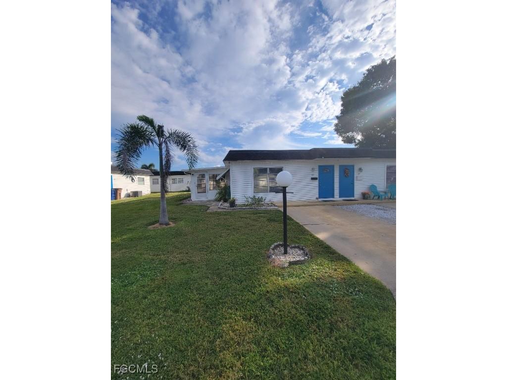 45 Tangelo Court Lehigh Acres FL 33936 2025024977 image2