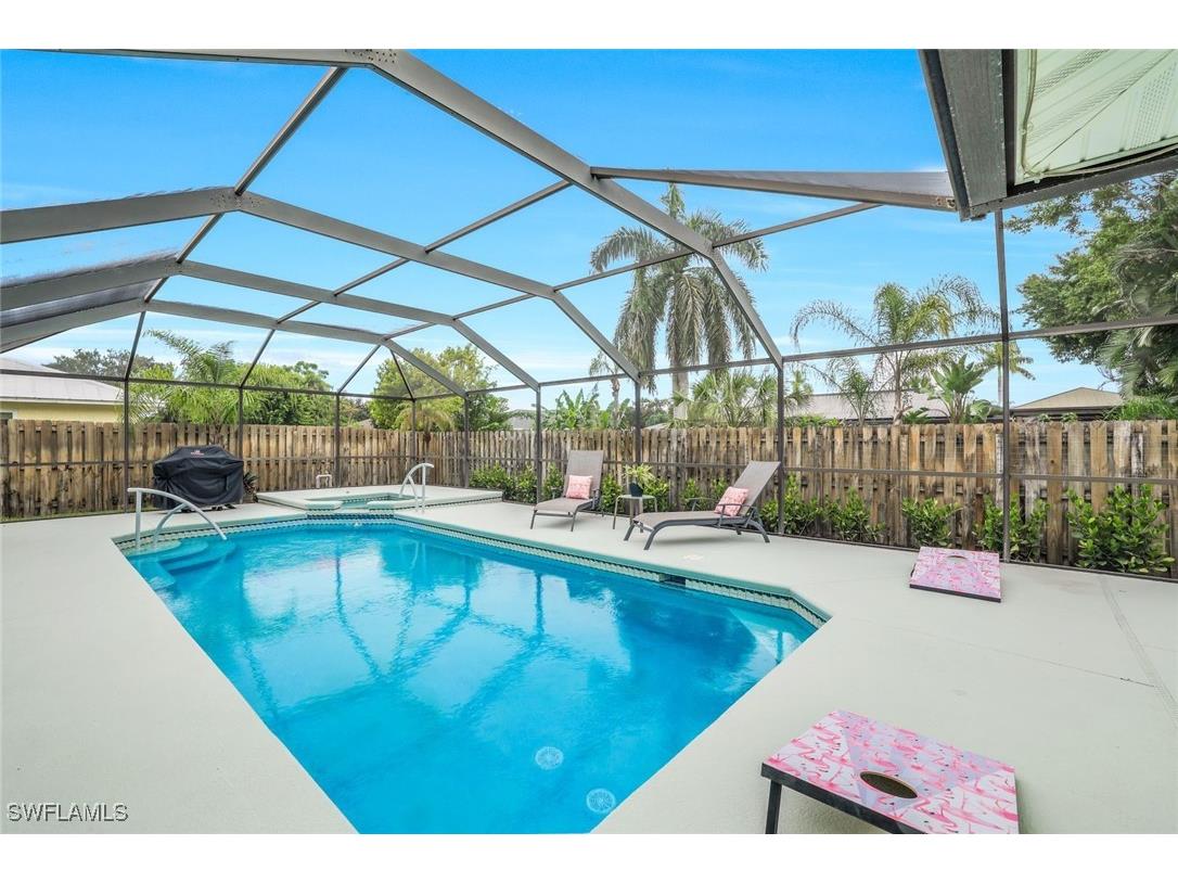 45 Wickliffe Drive Naples FL 34110 225033571 image1